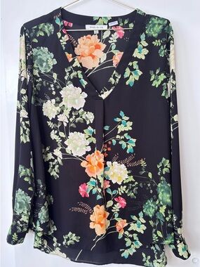 Rose & Olive Black Floral Split-Neck Blouse